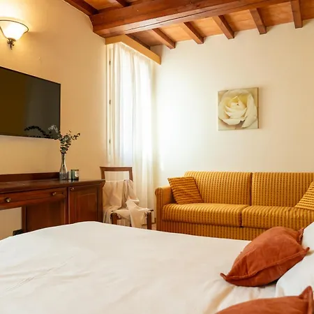 La Corte Dell'anatra * Cortile