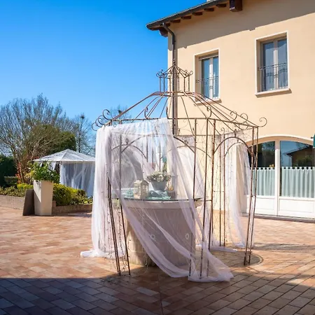 La Corte Dell'anatra Cortile